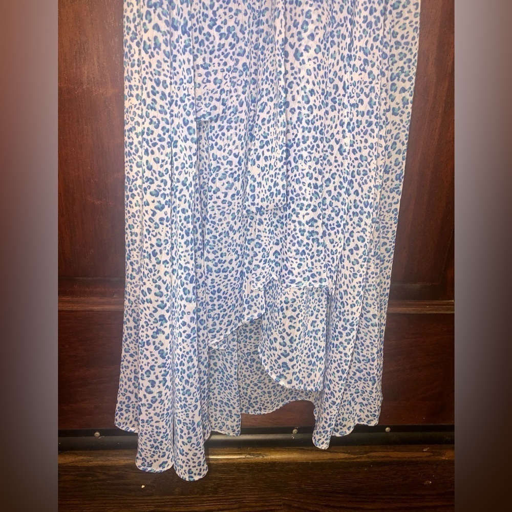GORGEOUS 💙 NWT DKNY Leopard‎ Wrap Dress - Picture 8 of 9
